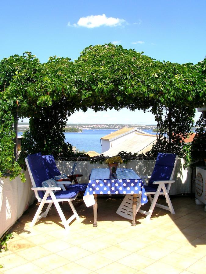 Charming Dalmatian Apartment With Panoramic View Tkon Room photo